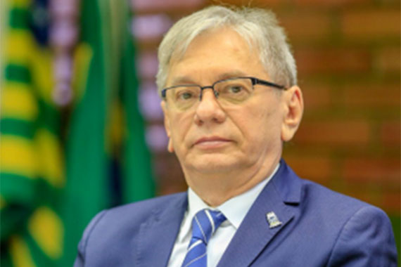 Reitor José Arimatéia Dantas Lopes